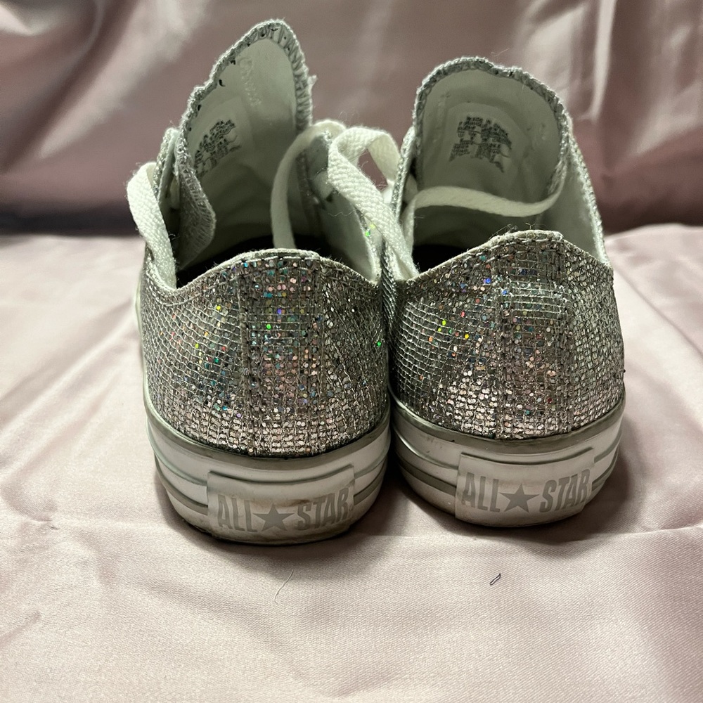 Converse Lo-Top Sneakers Silver Glitter Women’s Size 8 (514291F) - Picture 3 of 6